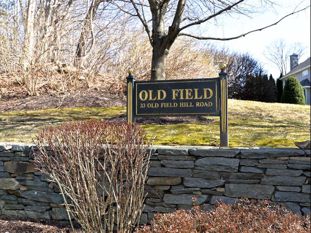 33 Old Field Road Unit 2